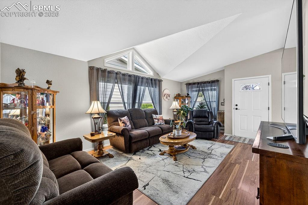 Image 20 of 48: Living Room