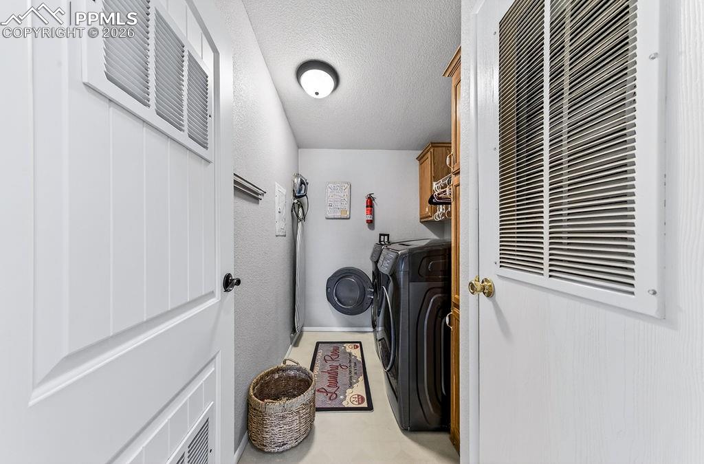 Image 37 of 48: Laundry