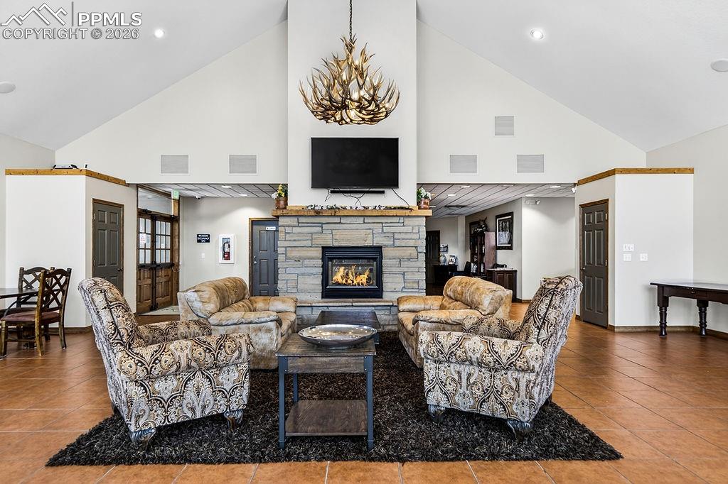 Image 44 of 48: Living Room