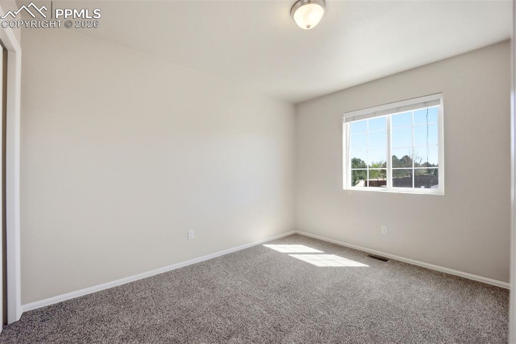 Image 21 of 42: Bedroom