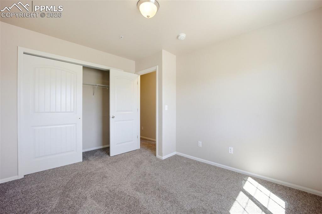 Image 26 of 42: Bedroom