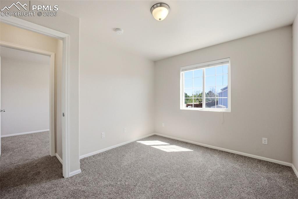 Image 27 of 42: Bedroom