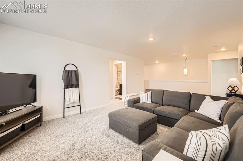 Image 23 of 28: Perfect space for gaming, workout gear or a quiet reading area.
