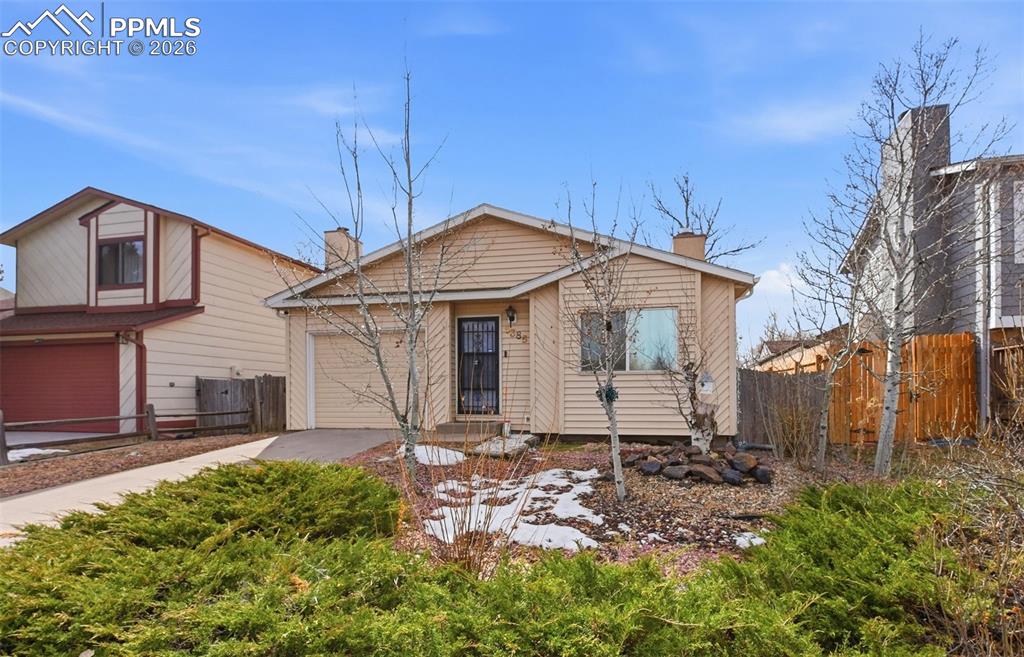 Image 1 of 40: Front of Structure