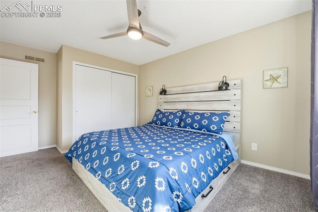 Image 13 of 40: Bedroom