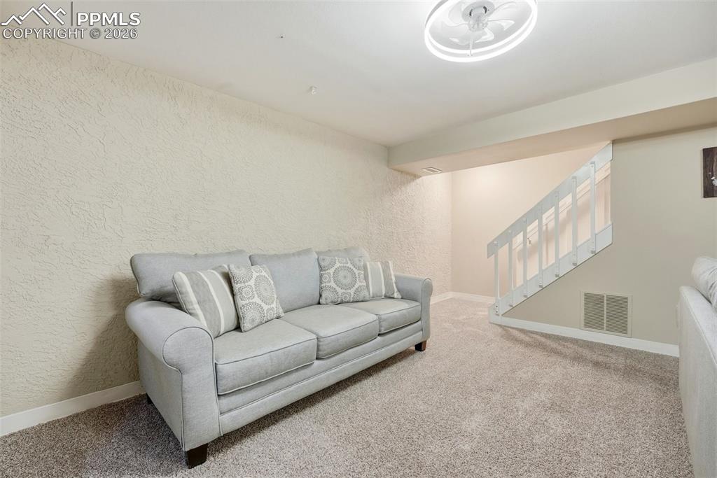 Image 19 of 40: Living Room