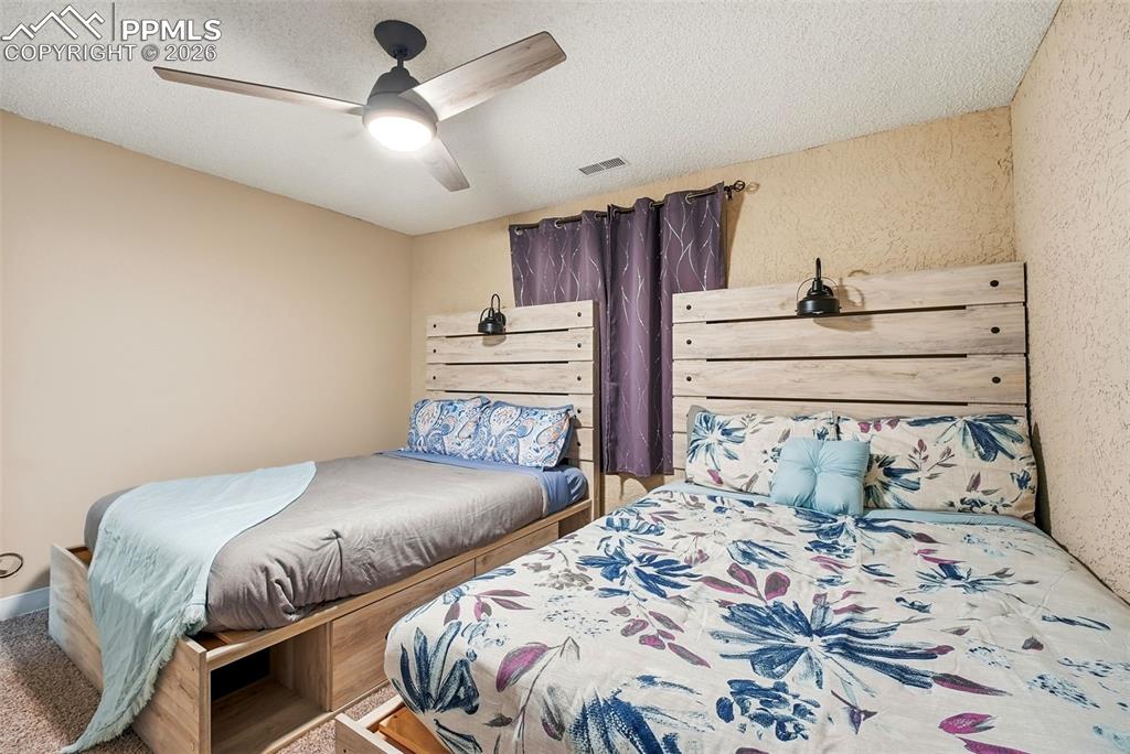 Image 23 of 40: Bedroom