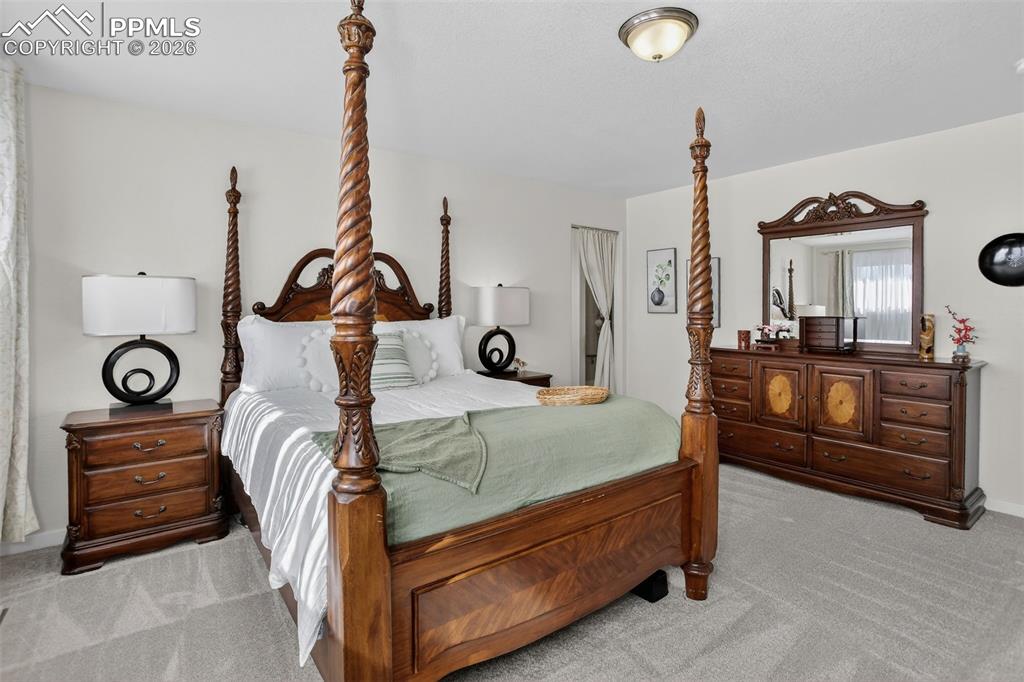 Image 27 of 42: Bedroom