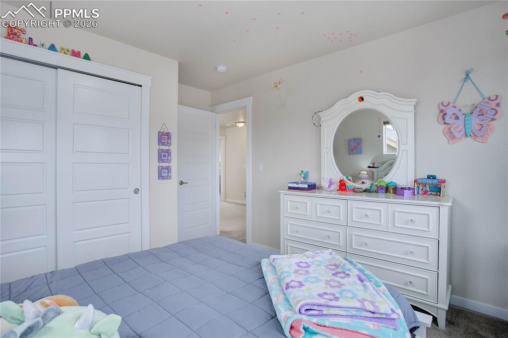 Image 34 of 42: Bedroom