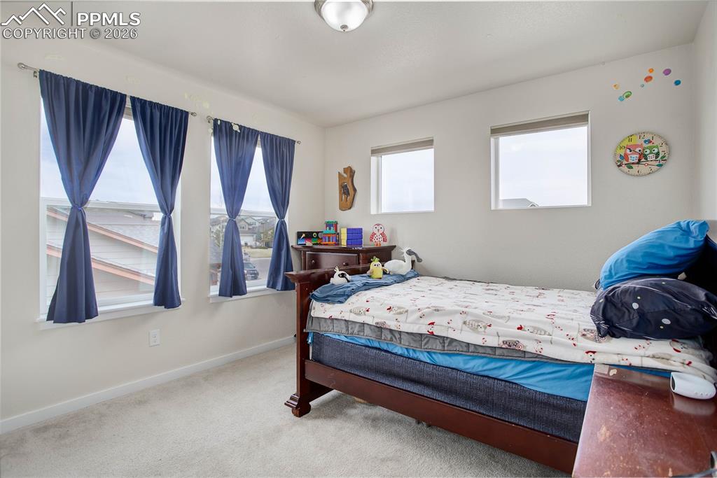 Image 37 of 42: Bedroom