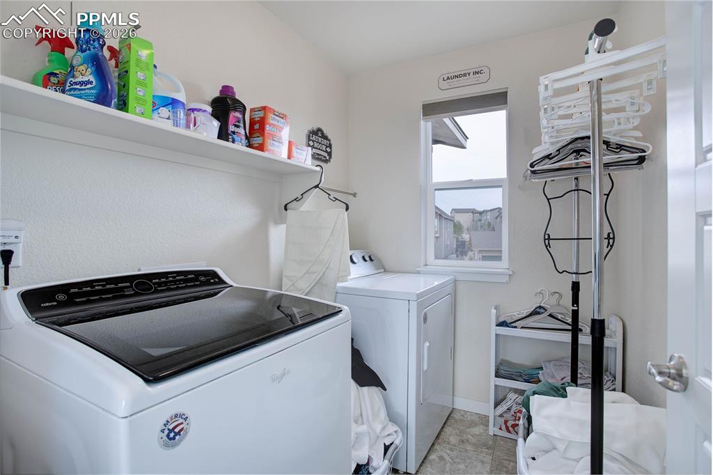 Image 38 of 42: Laundry