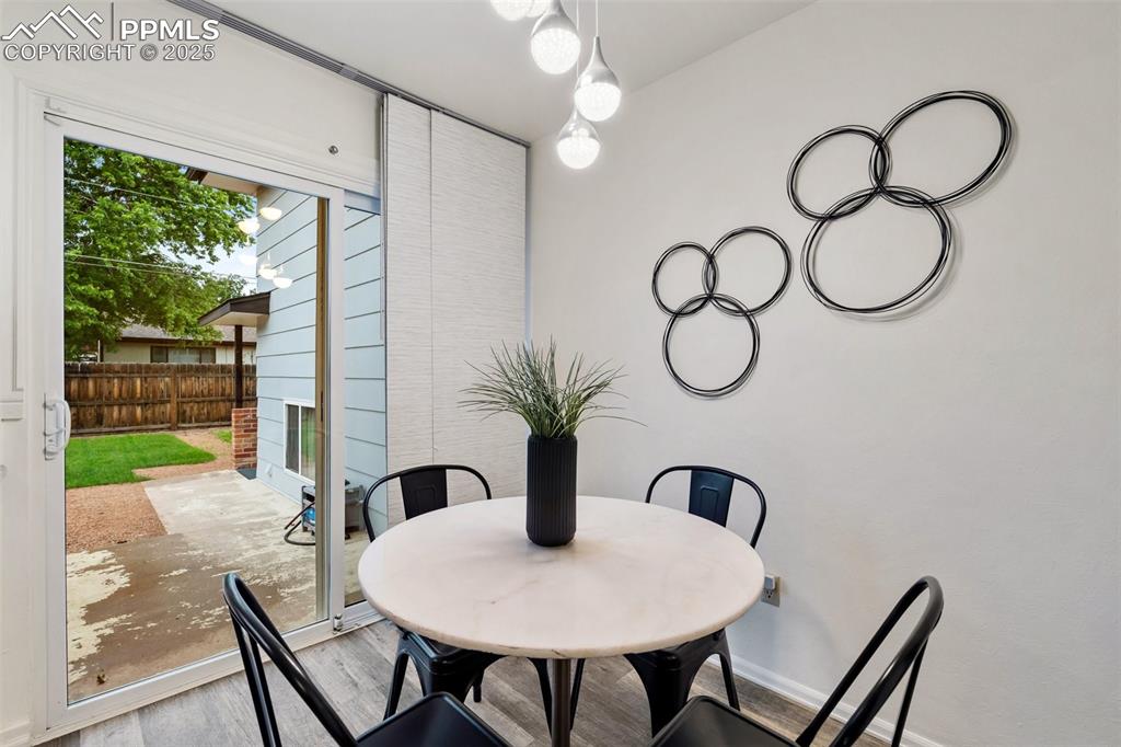 Image 12 of 39: Dining Area
