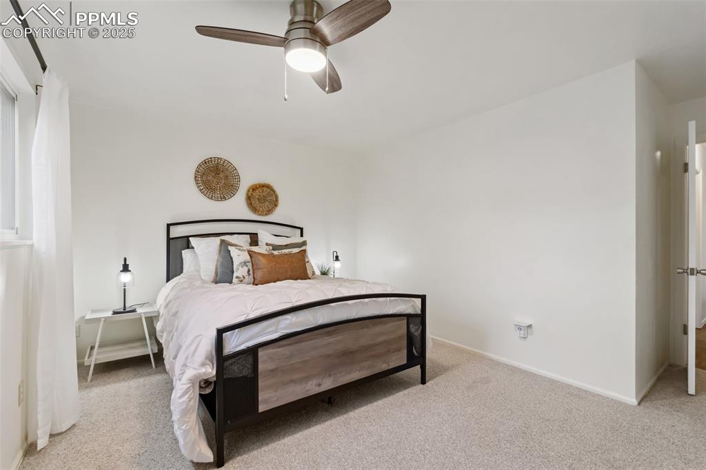 Image 15 of 39: Bedroom