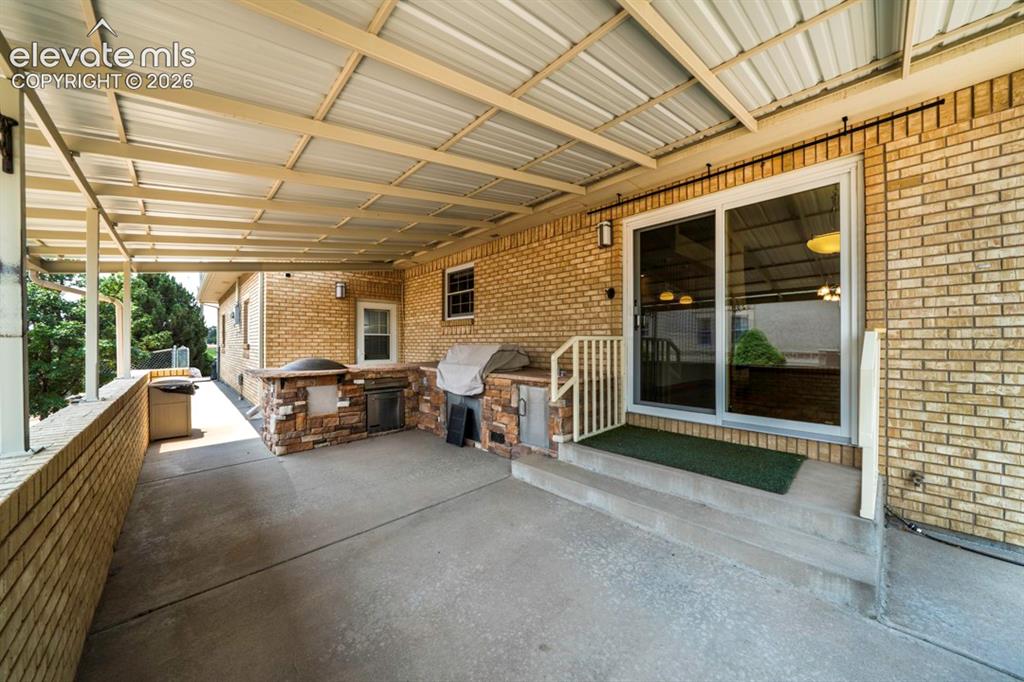 Image 10 of 48: Patio