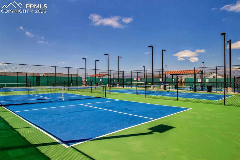 Image 39 of 39: Yes they have Pickleball Courts!! with Mountain Views