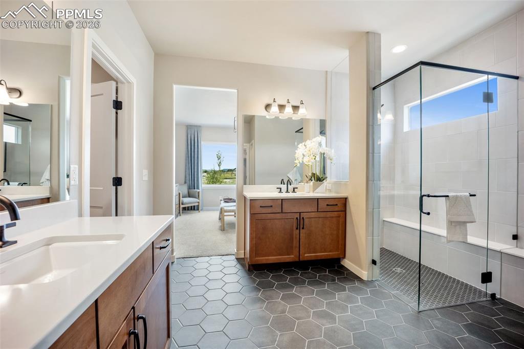 Image 11 of 29: Bathroom