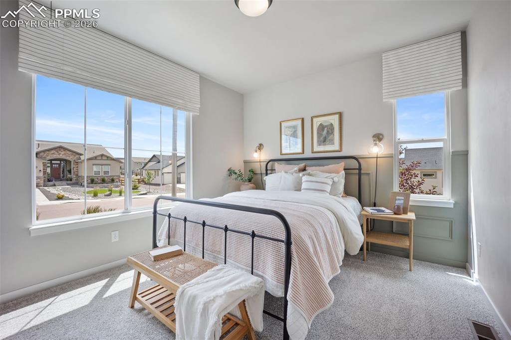 Image 13 of 29: Bedroom