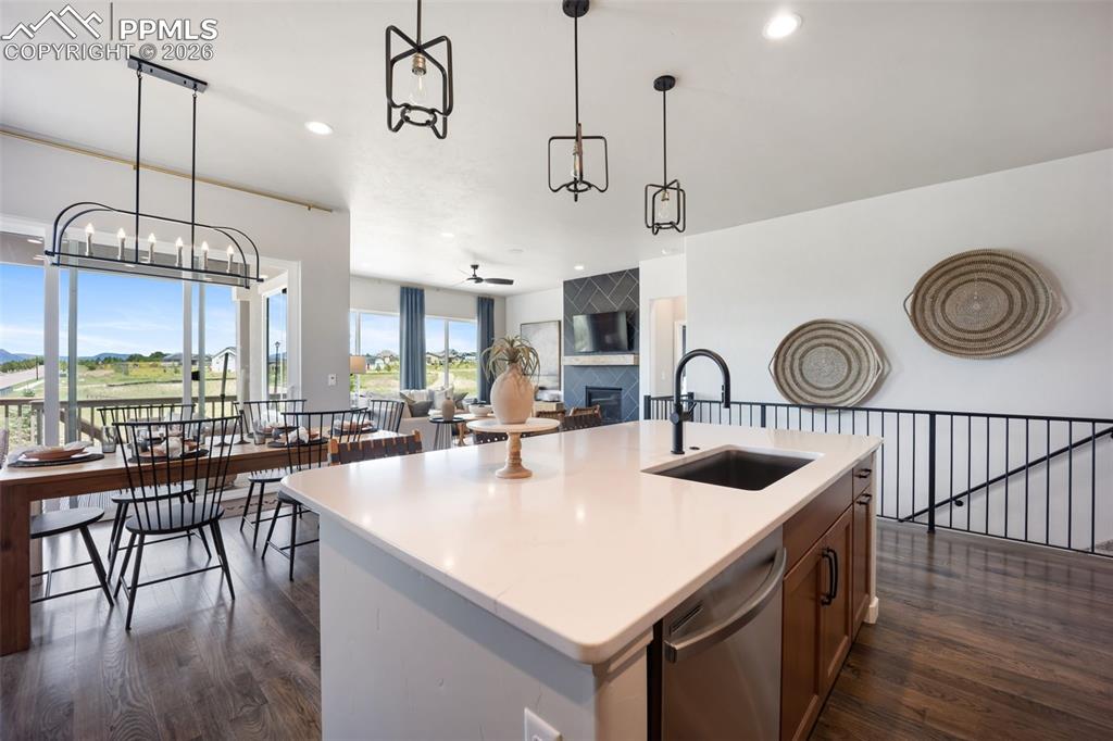 Image 6 of 29: Kitchen