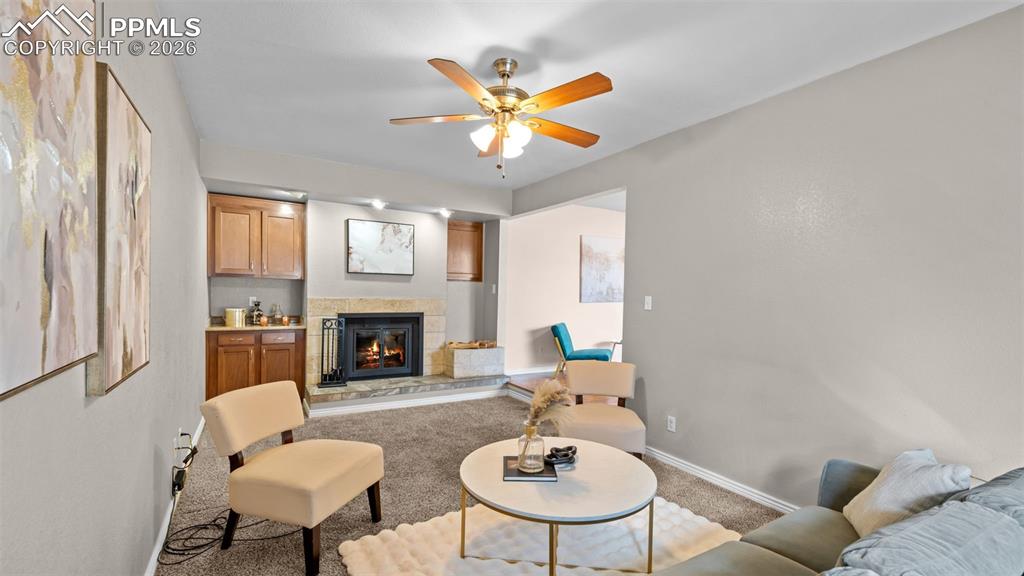 Image 17 of 42: Living Room