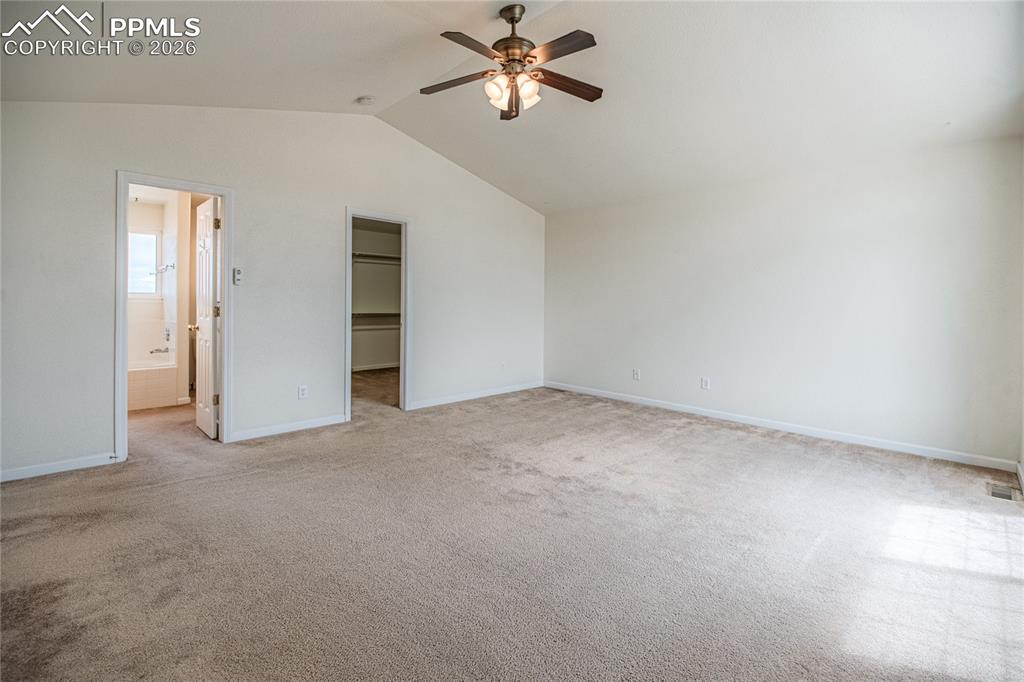 Image 19 of 49: Bedroom