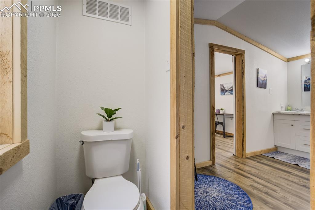 Image 32 of 42: ADU primary bedroom