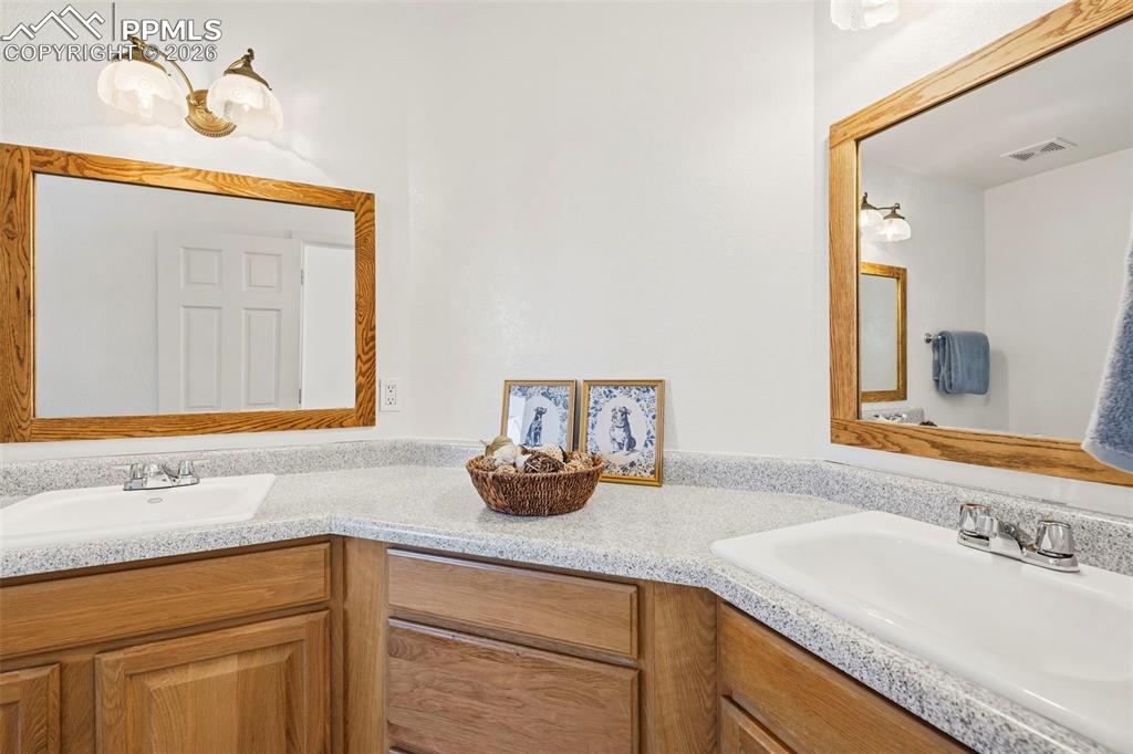 Image 25 of 44: Master Bathroom