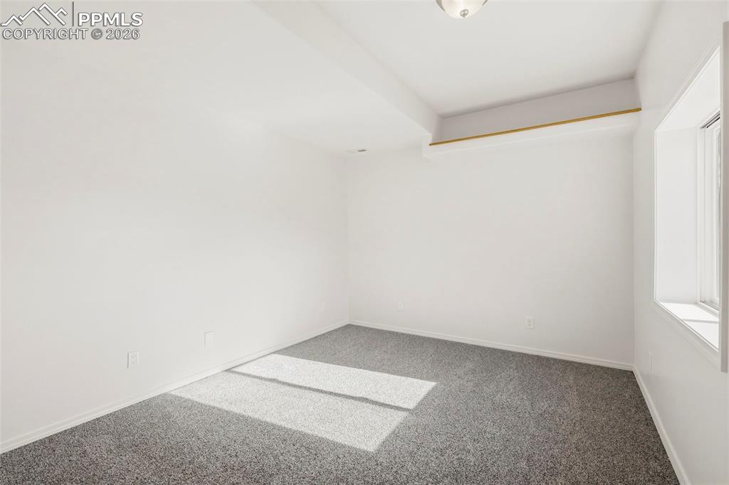 Image 32 of 44: Bedroom