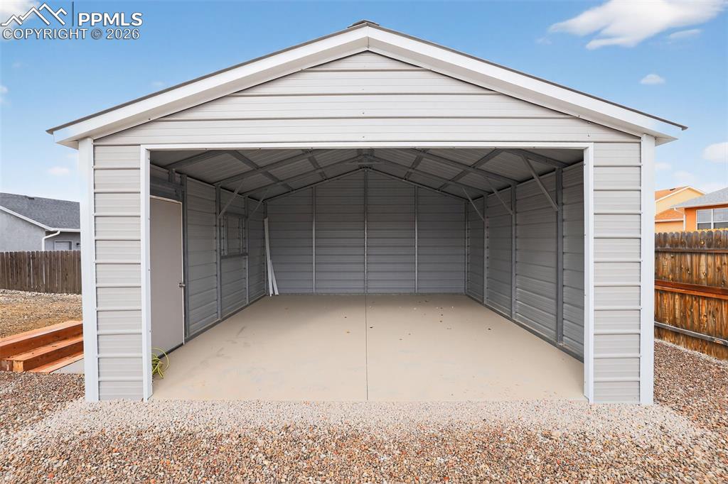 Image 31 of 33: No Description Available