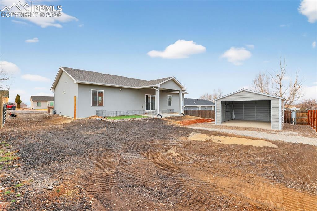 Image 32 of 33: No Description Available