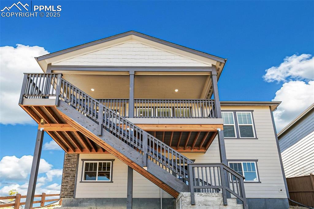 Image 29 of 32: Back of Structure