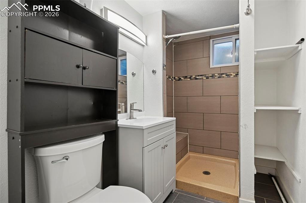 Image 28 of 30: basement