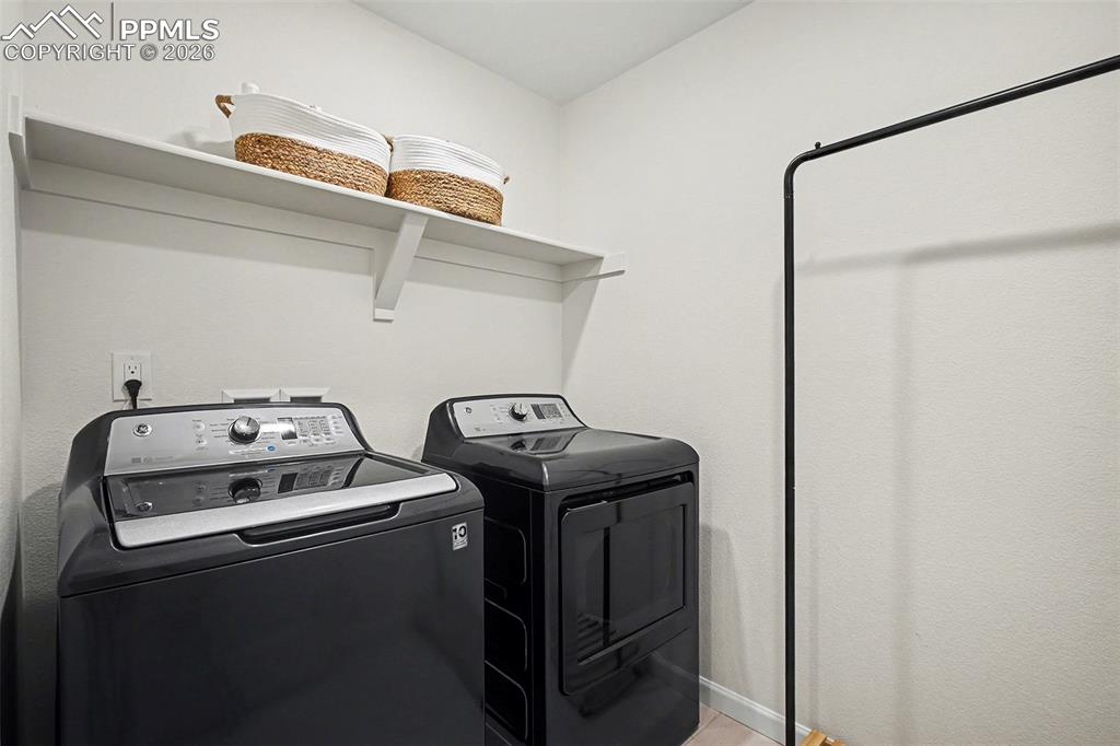 Image 18 of 23: Laundry