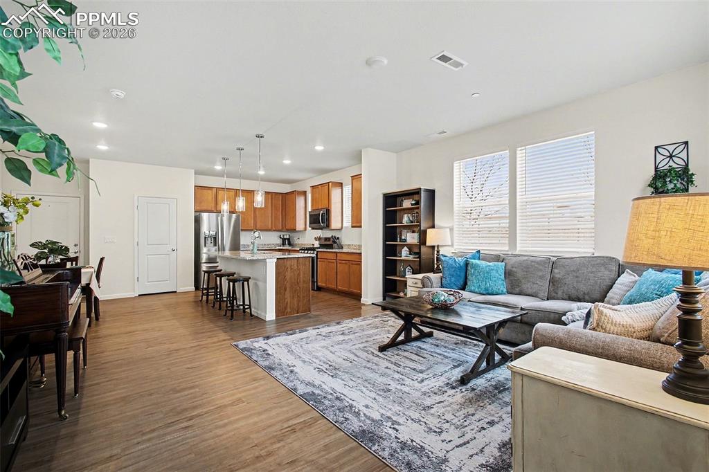 Image 3 of 23: Living Room