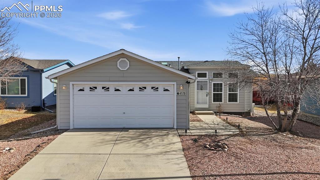 Image 1 of 37: Beautifully maintained 3-bedroom, 2-bath manufactured home in the popular p