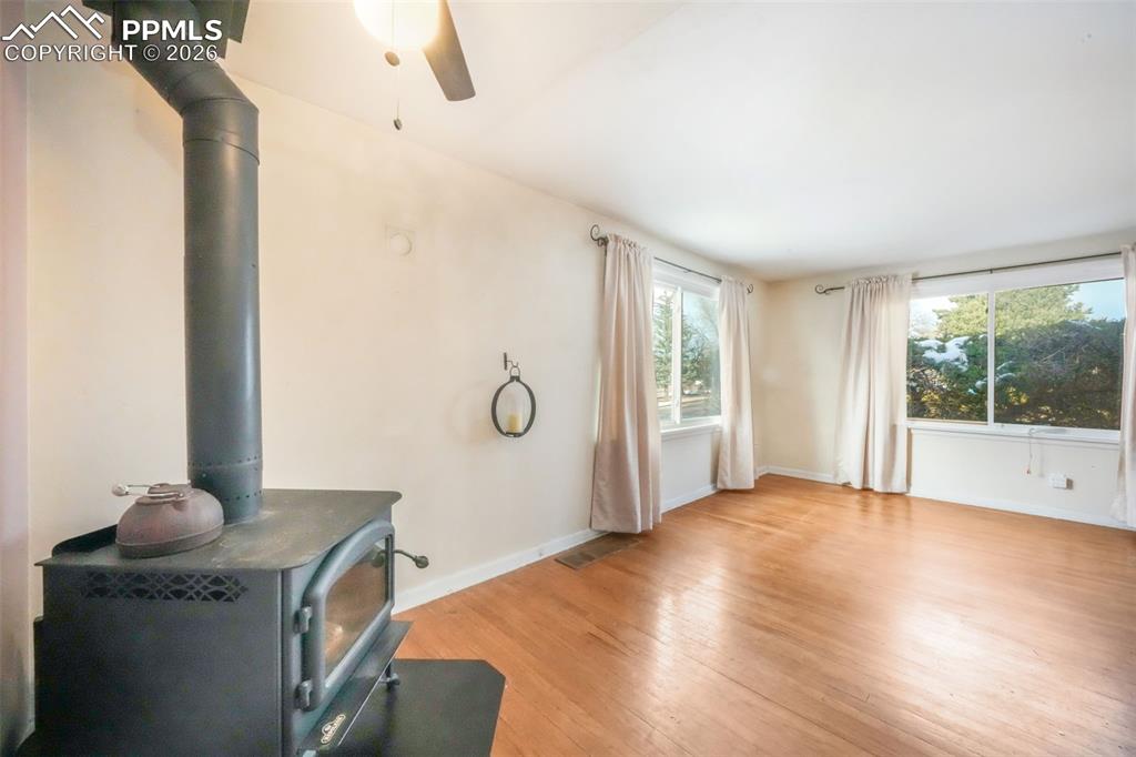 Image 5 of 46: Living Room