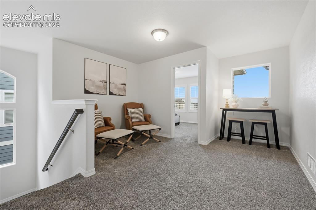 Image 23 of 42: Large loft space