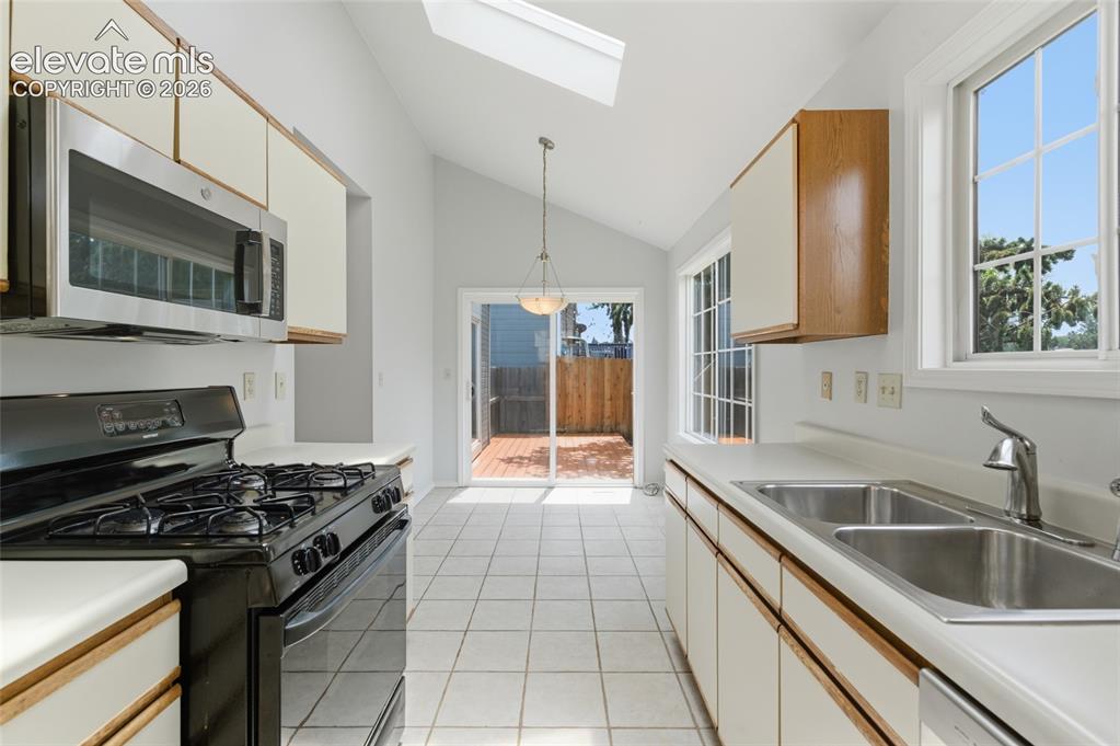 Image 12 of 34: Family Room