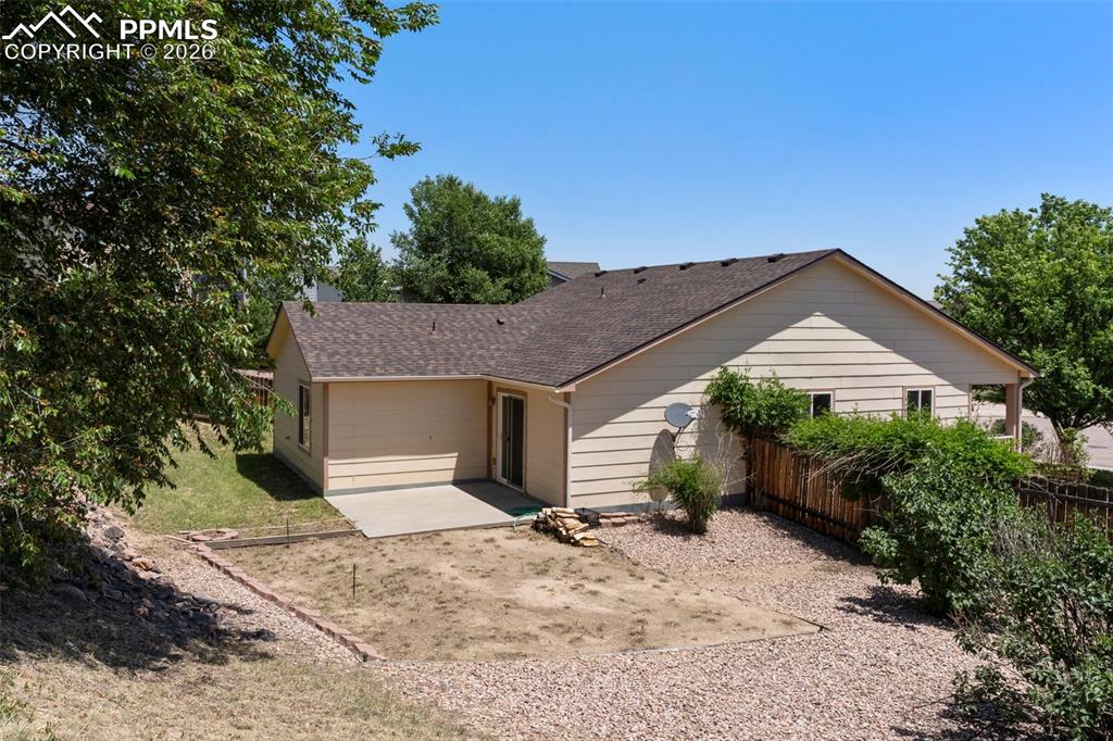 Image 13 of 14: Back of Structure