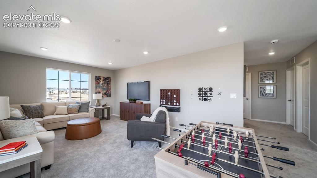 Image 17 of 39: Photos of a model home