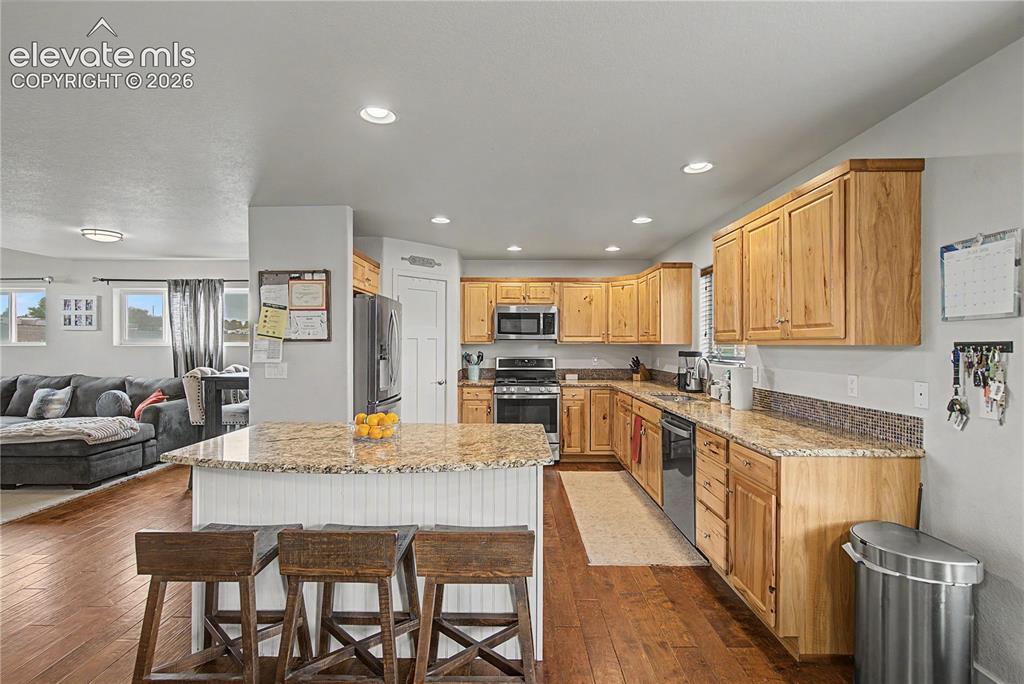 Image 12 of 37: Kitchen