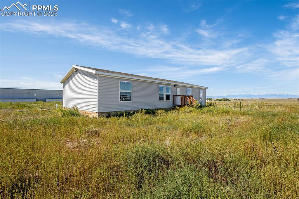 Image 4 of 23: Front of Structure