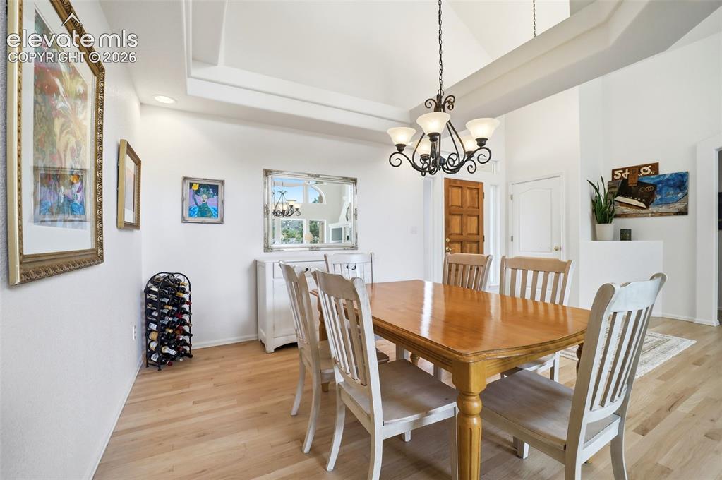 Image 3 of 46: Dining Area
