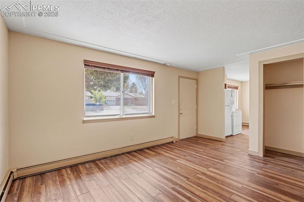 Image 2 of 17: Living Room