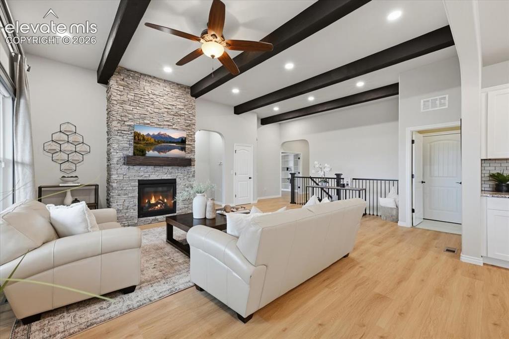 Image 15 of 49: Living Room