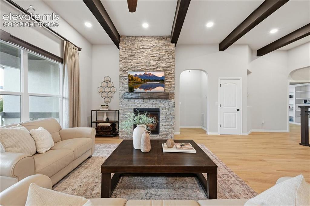 Image 16 of 49: Living Room