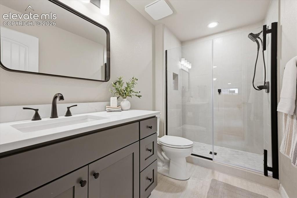 Image 45 of 49: Bathroom