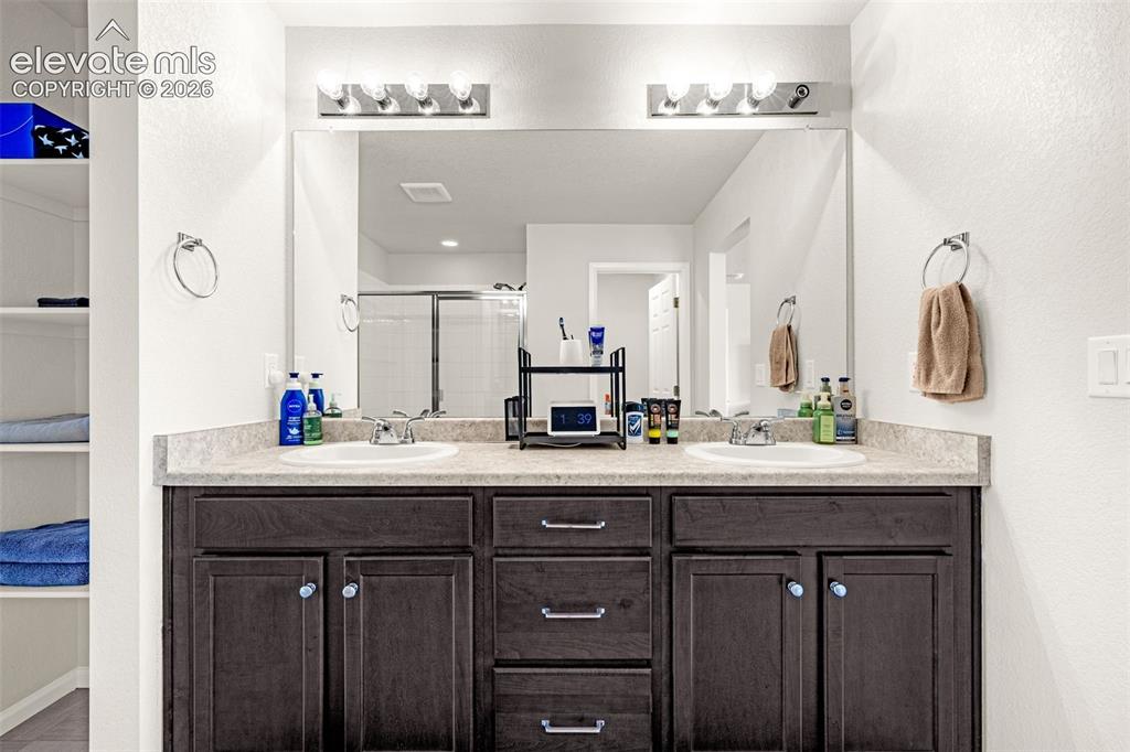 Image 19 of 35: Master Bathroom