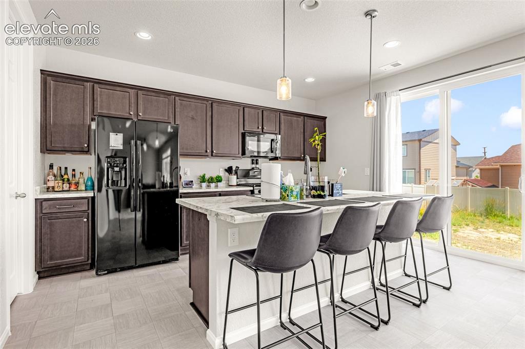 Image 6 of 35: Kitchen