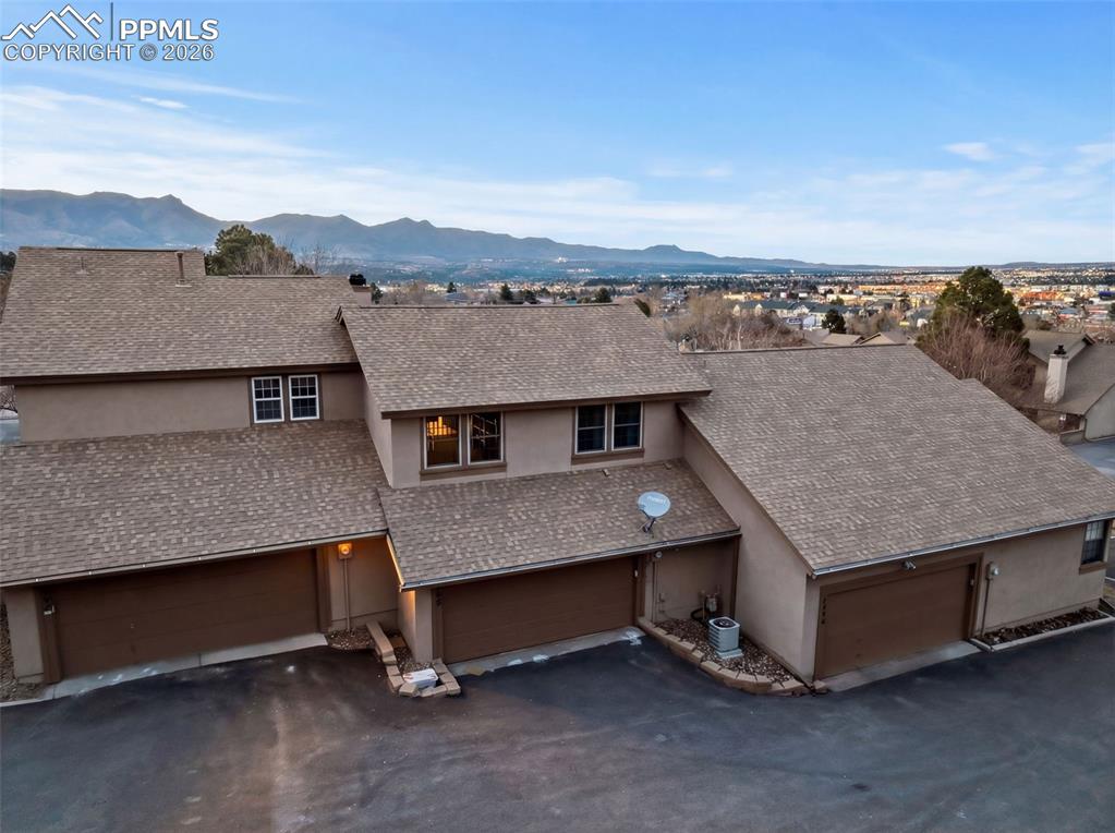 Image 27 of 36: Front of Structure