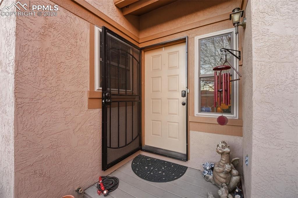 Image 3 of 36: Entry